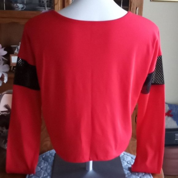 Flirtitude Active Long Sleeve Tee - Picture 5 of 6